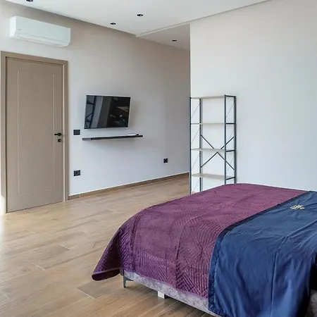 Mega Luxury Βίλα