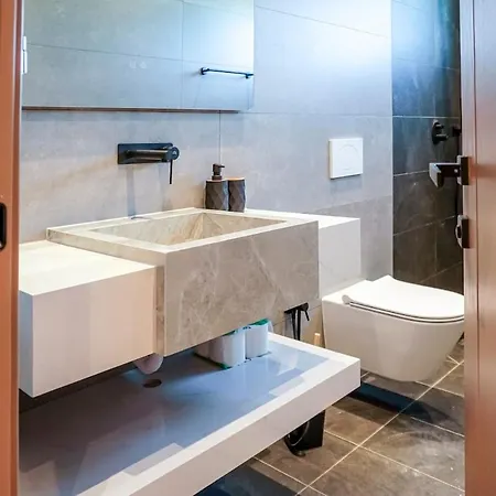 Mega Luxury Вилла Rrushkull (Durres)