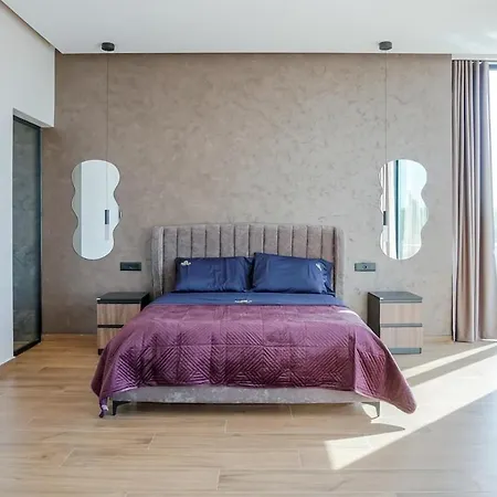 Mega Luxury فيلة