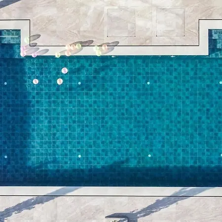 Вилла Mega Luxury Rrushkull (Durres)