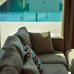 Mega Luxury וילה *