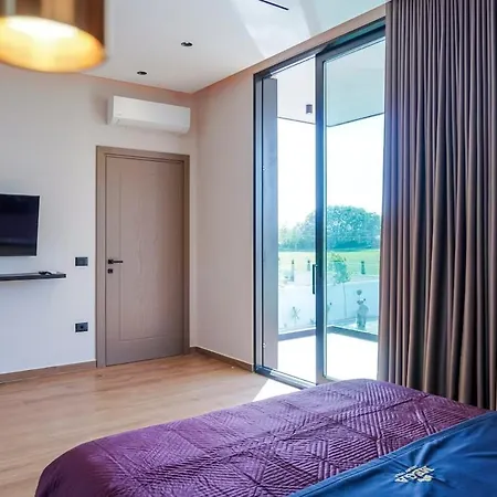 Mega Luxury * Rrushkull (Durres)