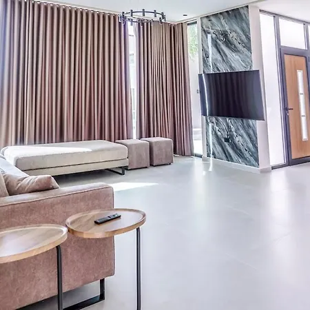Villa Mega Luxury *