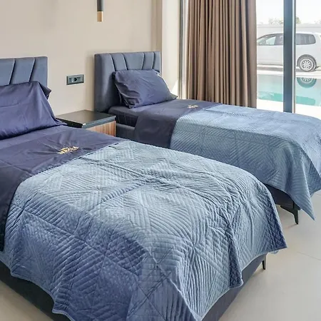 Villa Mega Luxury Rrushkull (Durres)