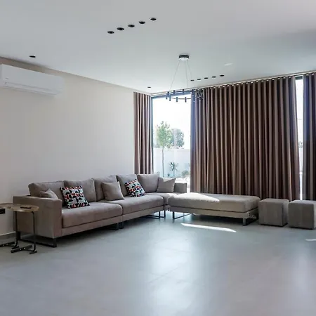 Mega Luxury * Rrushkull (Durres)