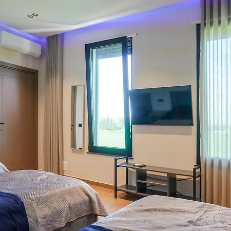 Villa Mega Luxury