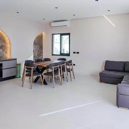 Mega Luxury * Rrushkull (Durres)