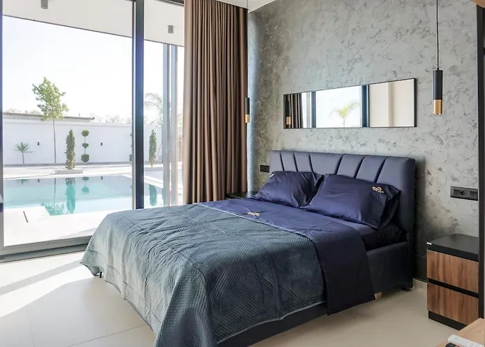 Villa Mega Luxury Rrushkull (Durres)